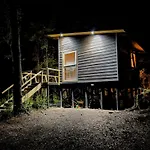 Hermoso Lodge Inserto En Bosque Andino Pucon